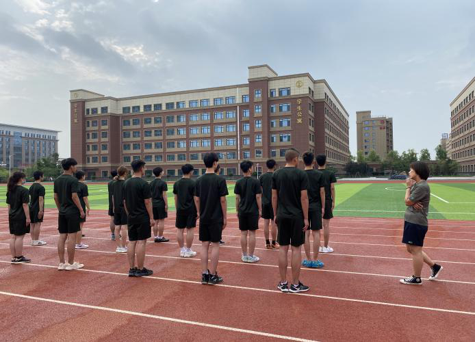 “大學生預備連